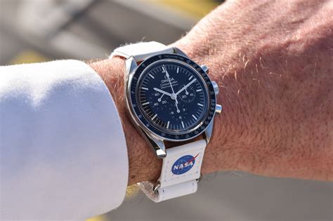 omega speedmaster moon watch strap.